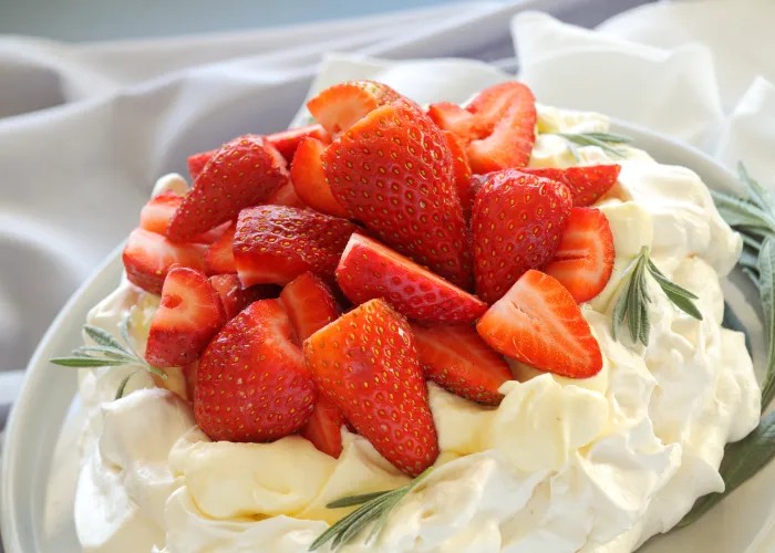 MERENGUE-DE-MORANGO-fda